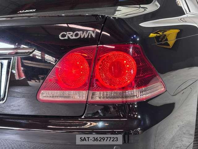 Toyota CROWN SEDAN 2006-02 8879233-13