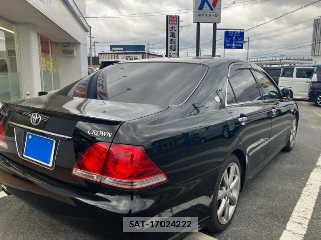 Toyota CROWN SEDAN 2004-03 8879247-3