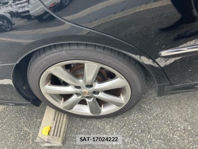 Toyota CROWN SEDAN 2004-03 8879247-5
