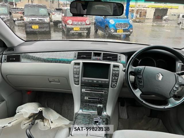 Toyota CROWN SEDAN 2006-04 8879246-15