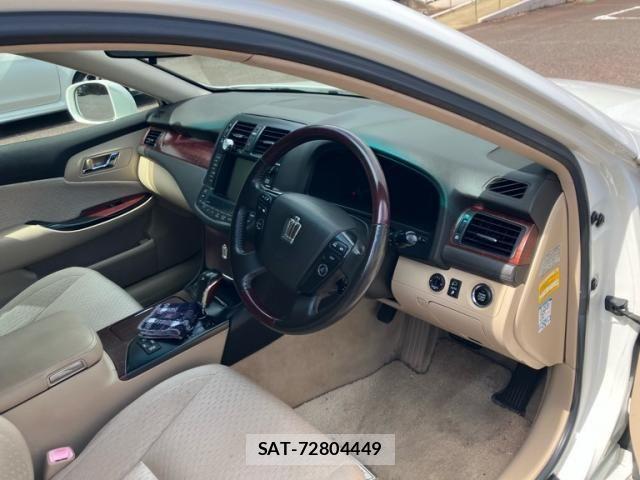 Toyota CROWN SEDAN 2009-04 8879242-12