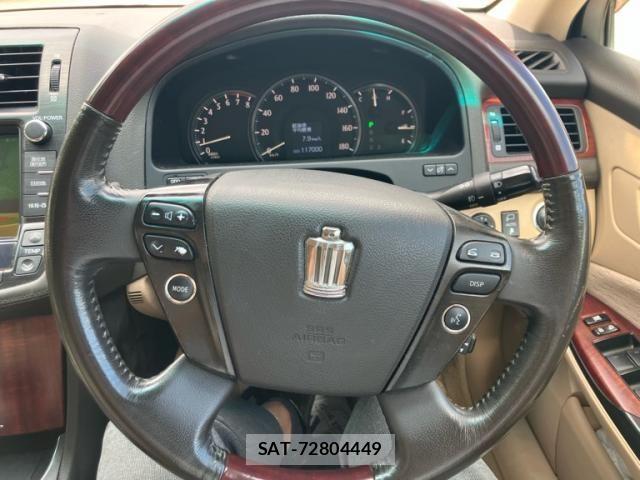Toyota CROWN SEDAN 2009-04 8879242-18