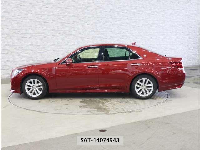 Toyota CROWN SEDAN 2015-08 8879224-12