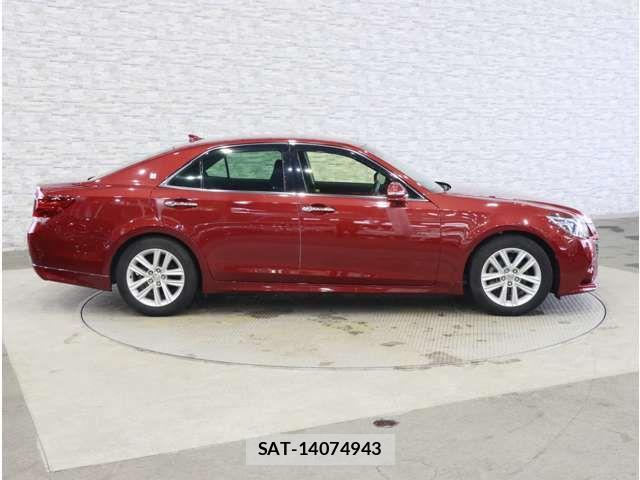 Toyota CROWN SEDAN 2015-08 8879224-13