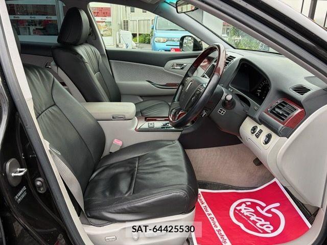 Toyota CROWN SEDAN 2008-07 8879236-12
