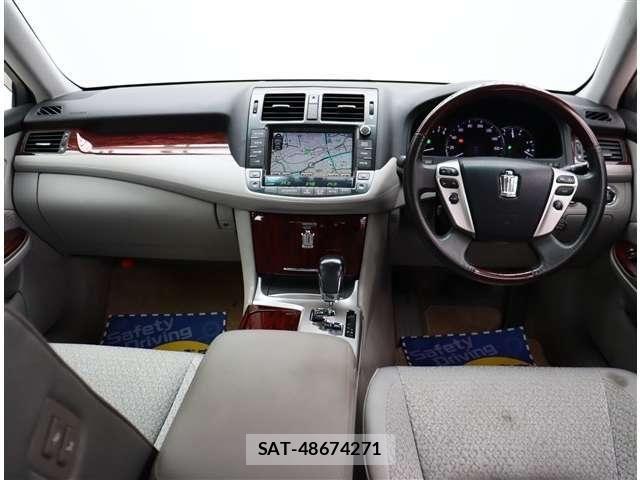 Toyota CROWN SEDAN 2010-04 8879234-1