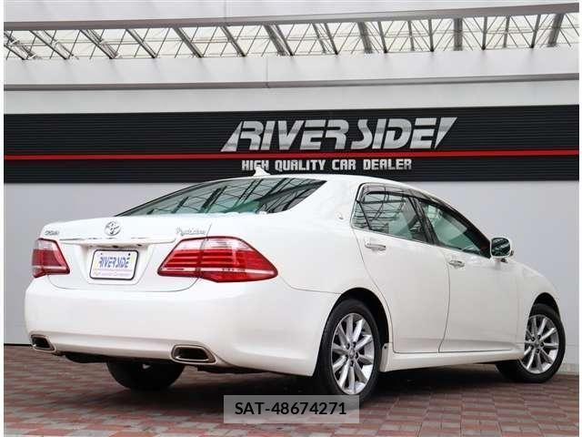 Toyota CROWN SEDAN 2010-04 8879234-19