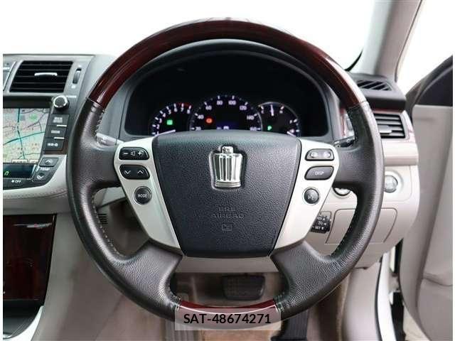 Toyota CROWN SEDAN 2010-04 8879234-25