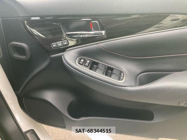 Toyota CROWN SEDAN 2016-09 8879223-11