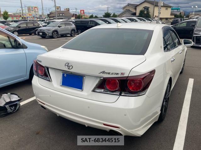 Toyota CROWN SEDAN 2016-09 8879223-3