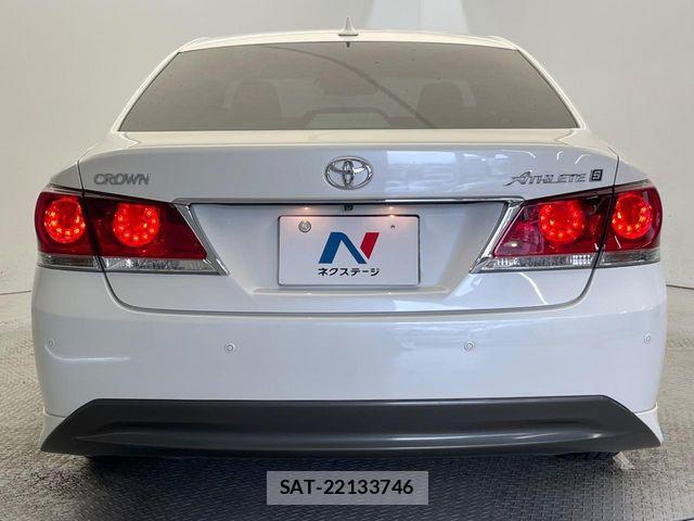 Toyota CROWN SEDAN 2013-08 8879226-15
