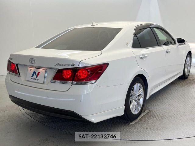 Toyota CROWN SEDAN 2013-08 8879226-17