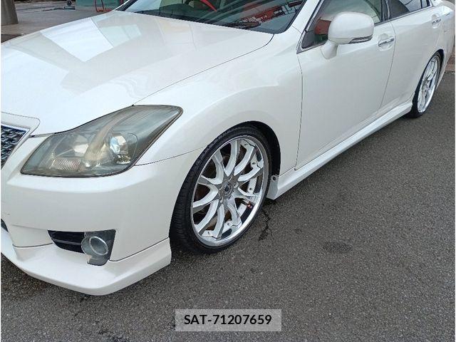 Toyota CROWN SEDAN 2010-08 8879229-22