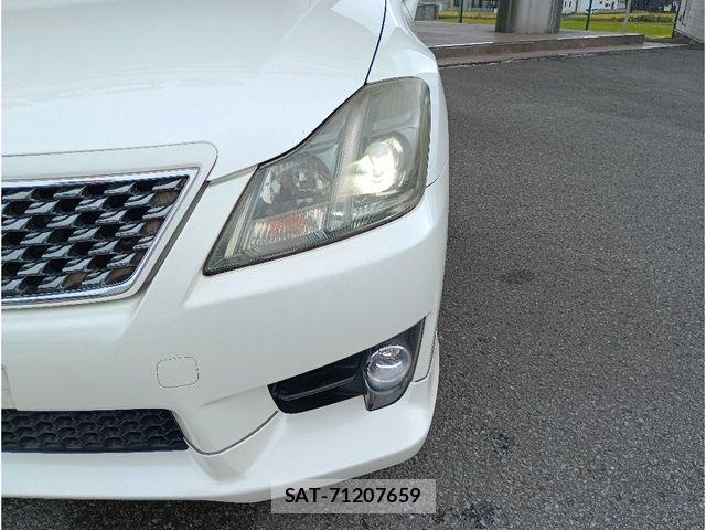 Toyota CROWN SEDAN 2010-08 8879229-23