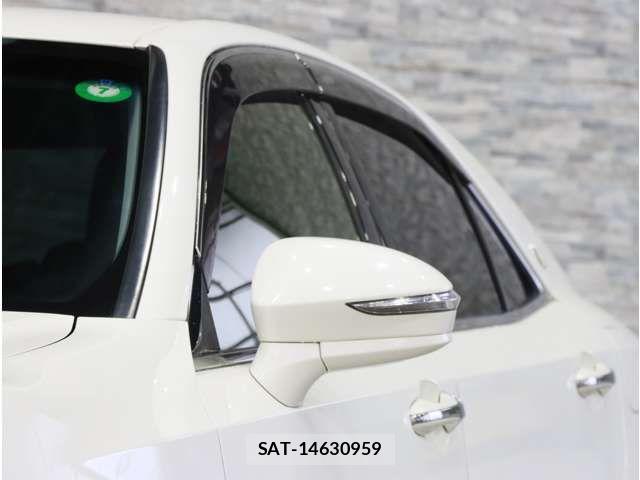 Toyota CROWN SEDAN 2015-12 8883457-17