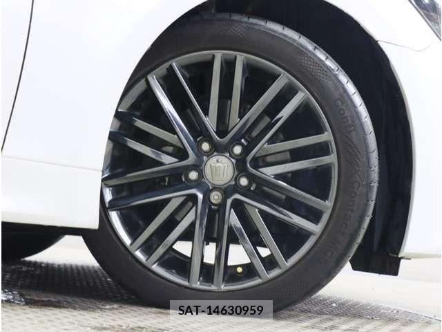 Toyota CROWN SEDAN 2015-12 8883457-6