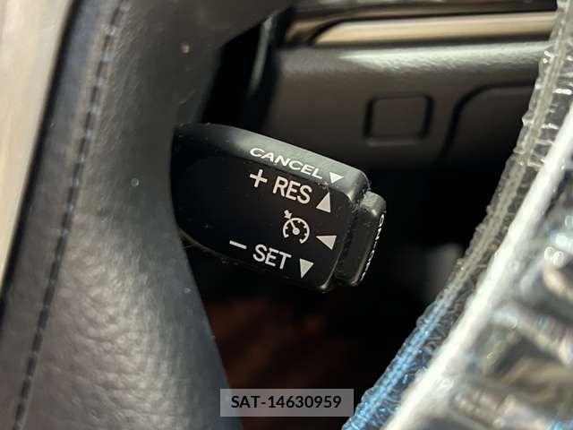 Toyota CROWN SEDAN 2015-12 8883457-7