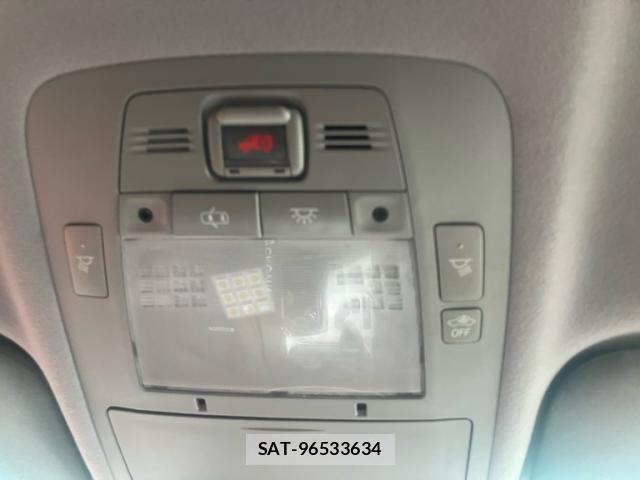 Toyota CROWN SEDAN 2011-09 8883461-17