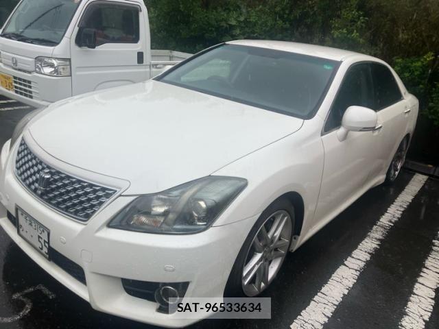 Toyota CROWN SEDAN 2011-09 8883461-1