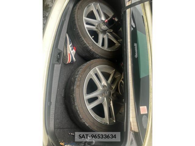 Toyota CROWN SEDAN 2011-09 8883461-19
