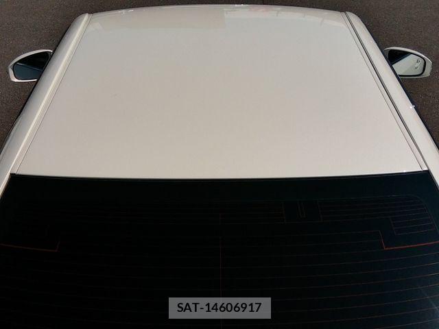 Toyota CROWN SEDAN 2018-04 8883460-13
