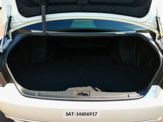 Toyota CROWN SEDAN 2018-04 8883460-14
