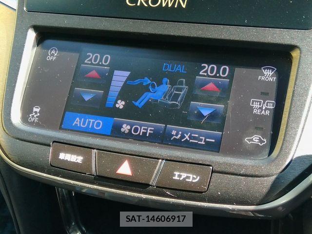 Toyota CROWN SEDAN 2018-04 8883460-24