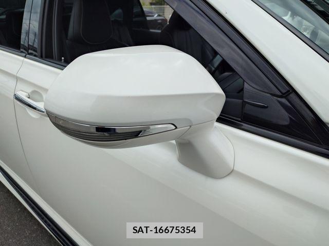 Toyota CROWN SEDAN 2019-06 8883458-9