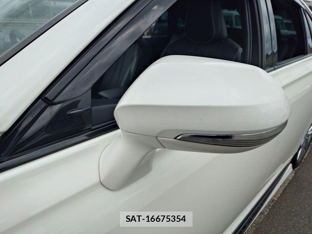 Toyota CROWN SEDAN 2019-06 8883458-10