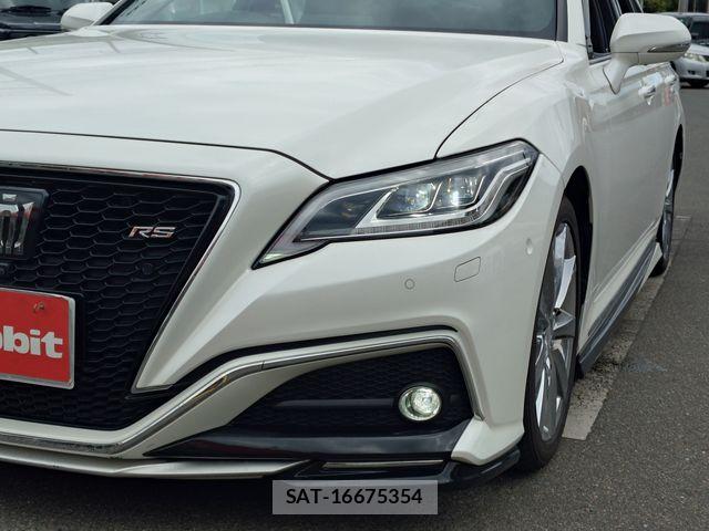 Toyota CROWN SEDAN 2019-06 8883458-12