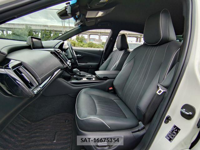 Toyota CROWN SEDAN 2019-06 8883458-21