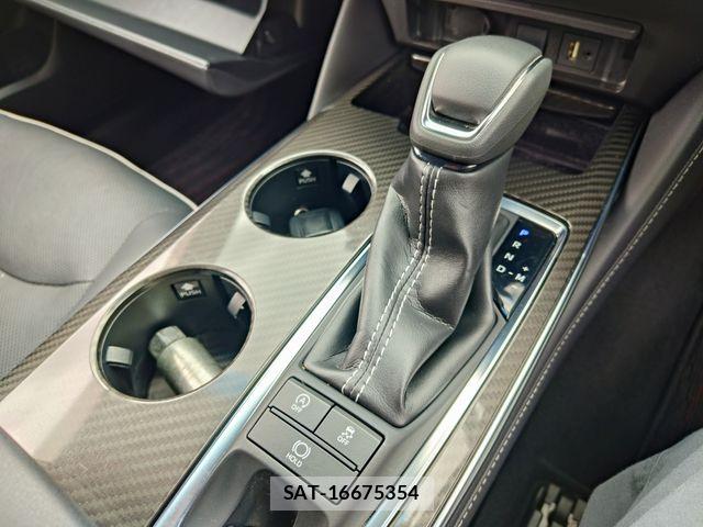 Toyota CROWN SEDAN 2019-06 8883458-22