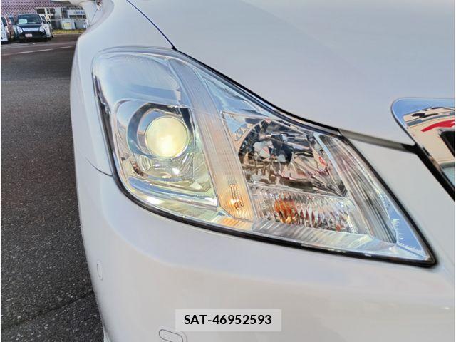 Toyota CROWN SEDAN 2010-12 1658877-4
