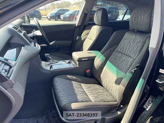 Toyota CROWN SEDAN 2011-08 3664382-18