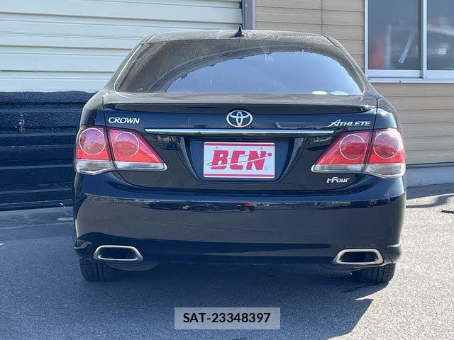 Toyota CROWN SEDAN 2011-08 3664382-23