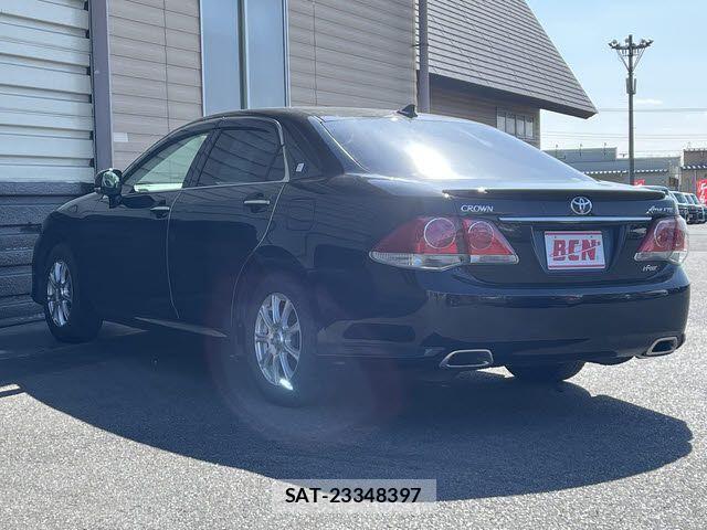 Toyota CROWN SEDAN 2011-08 3664382-8