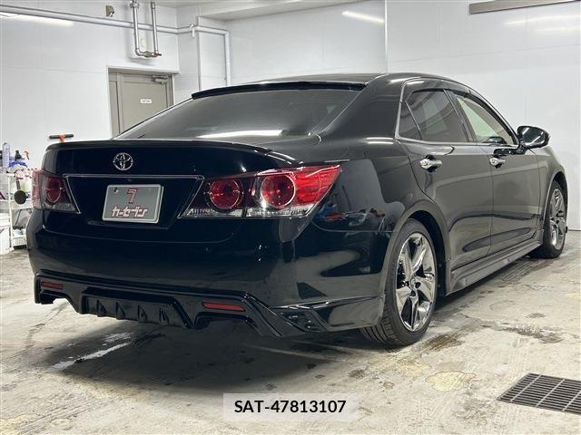 Toyota CROWN SEDAN 2013-12 4936002-4