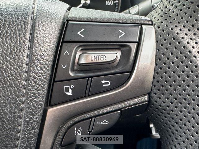 Toyota CROWN SEDAN 2017-03 6670969-11