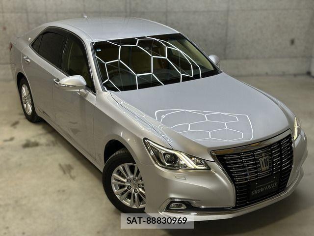 Toyota CROWN SEDAN 2017-03 6670969-18