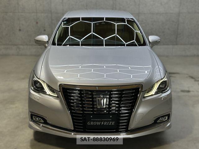 Toyota CROWN SEDAN 2017-03 6670969-1