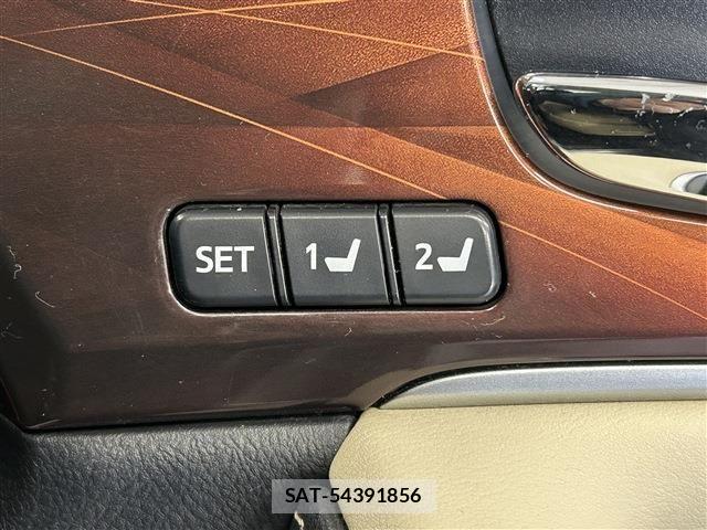 Toyota CROWN SEDAN 2013-08 6751125-12