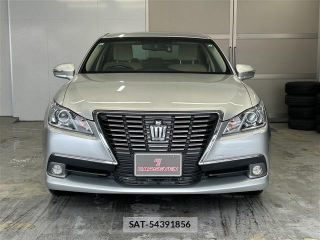 Toyota CROWN SEDAN 2013-08 6751125-1