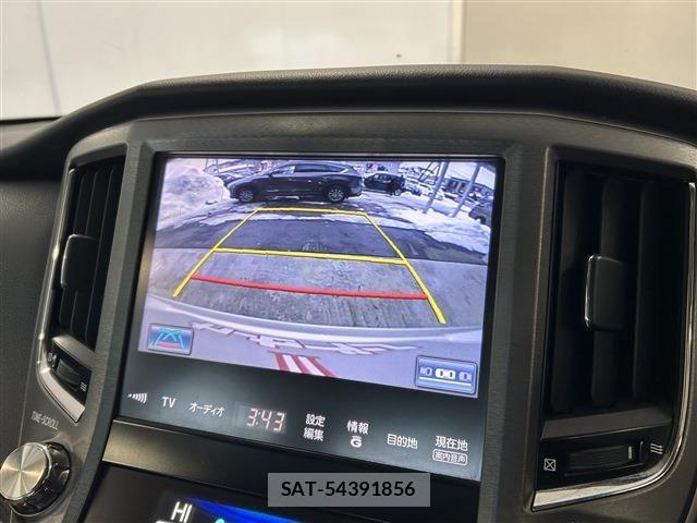 Toyota CROWN SEDAN 2013-08 6751125-26