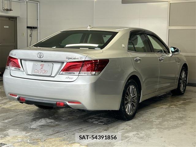 Toyota CROWN SEDAN 2013-08 6751125-4