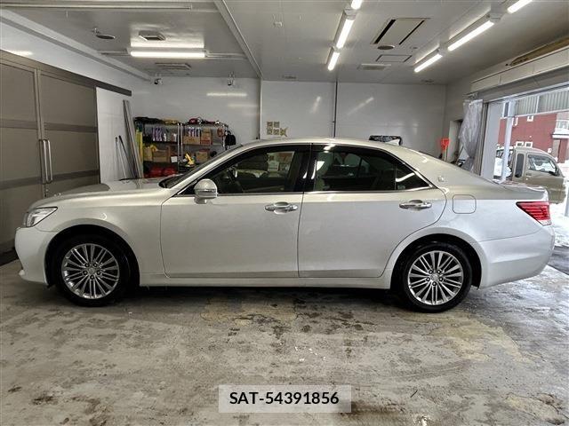 Toyota CROWN SEDAN 2013-08 6751125-7