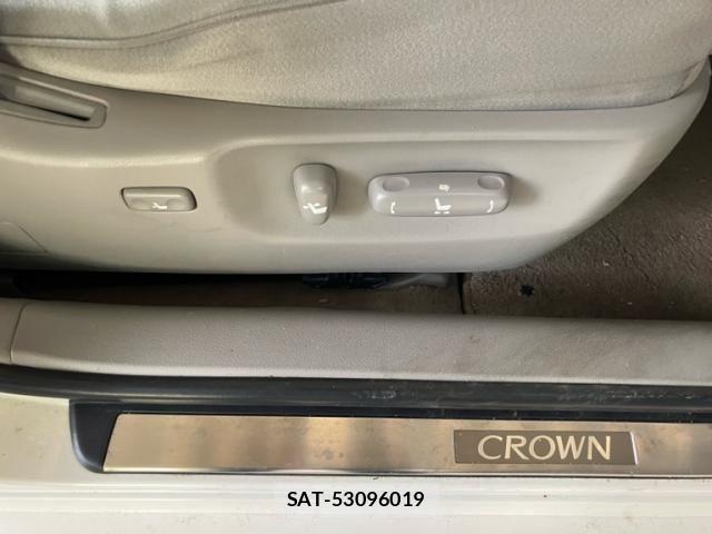 Toyota CROWN SEDAN 2012-04 7250271-9