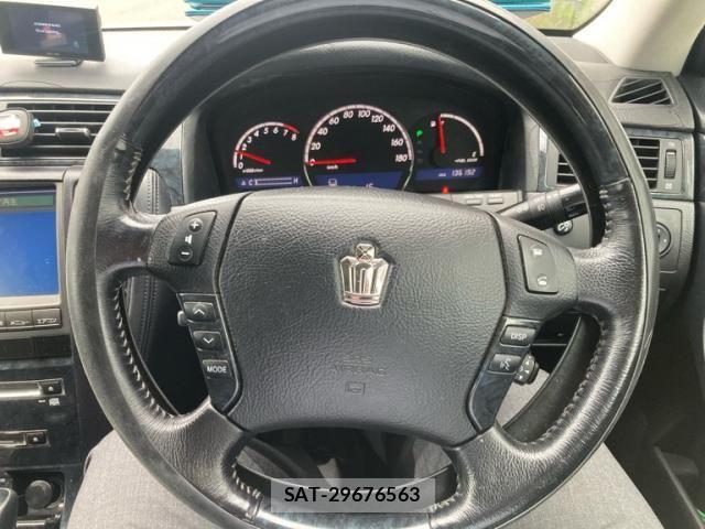 Toyota CROWN SEDAN 2005-08 7453660-16