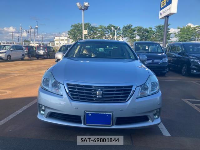 Toyota CROWN SEDAN 2012-01 7453658-1