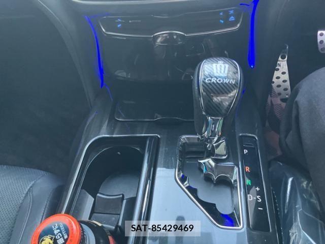 Toyota CROWN SEDAN 2013-01 7500048-17