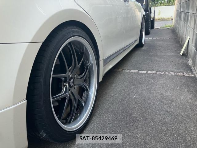 Toyota CROWN SEDAN 2013-01 7500048-22